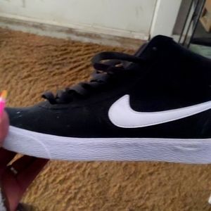Nwt nikes